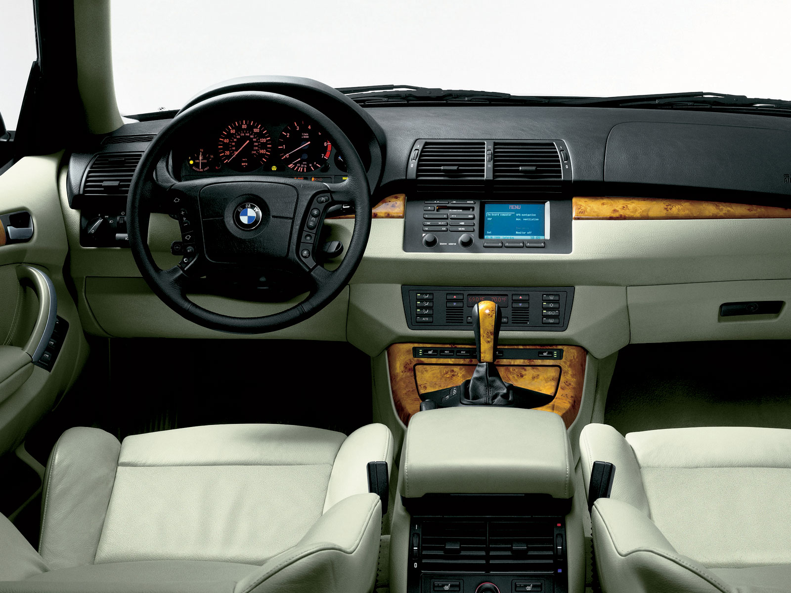 2000 BMW X5 (E53) (c) BMW