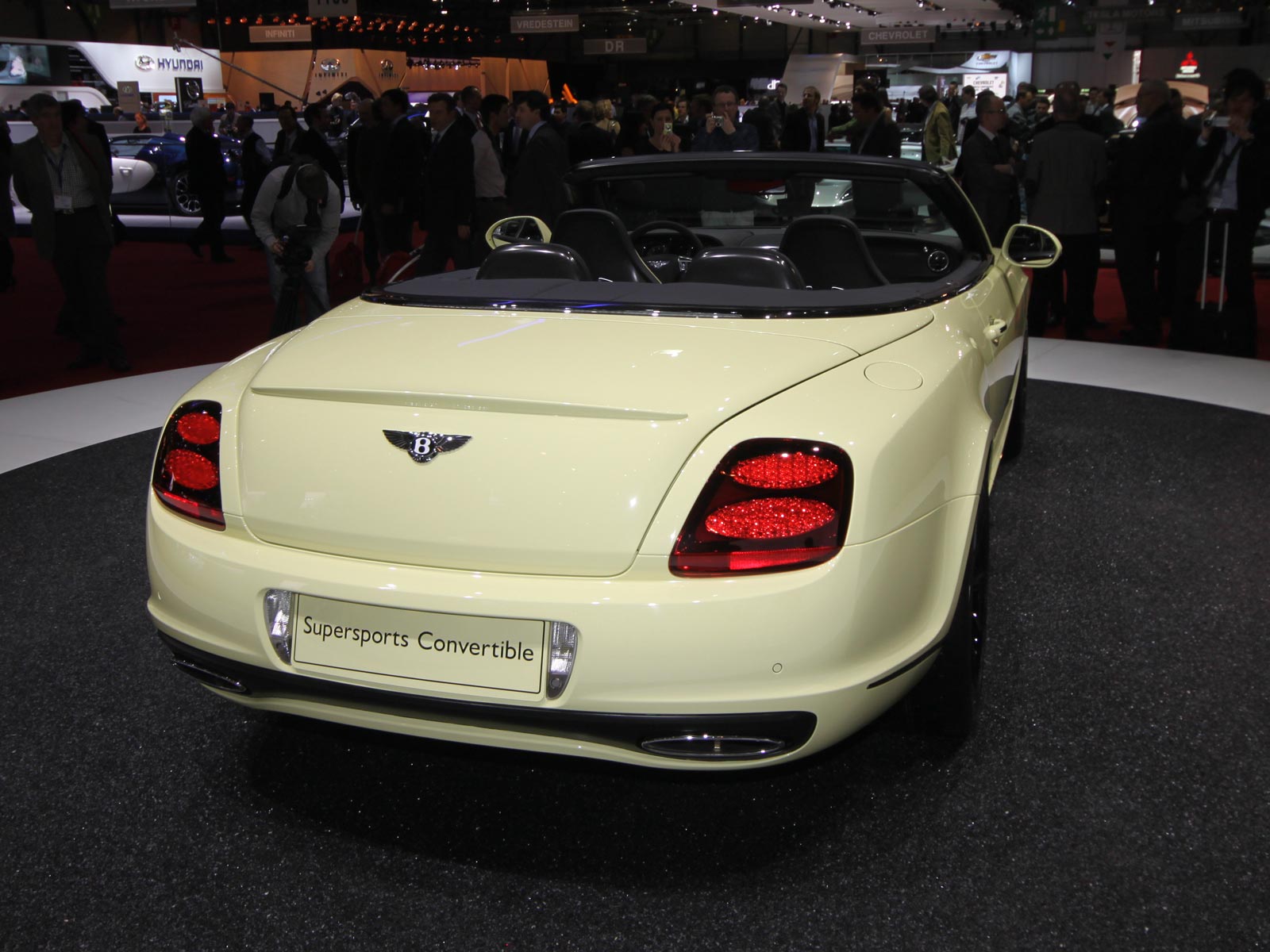 2010 Bentley Continental Supersports Cabrio (c) Bentley